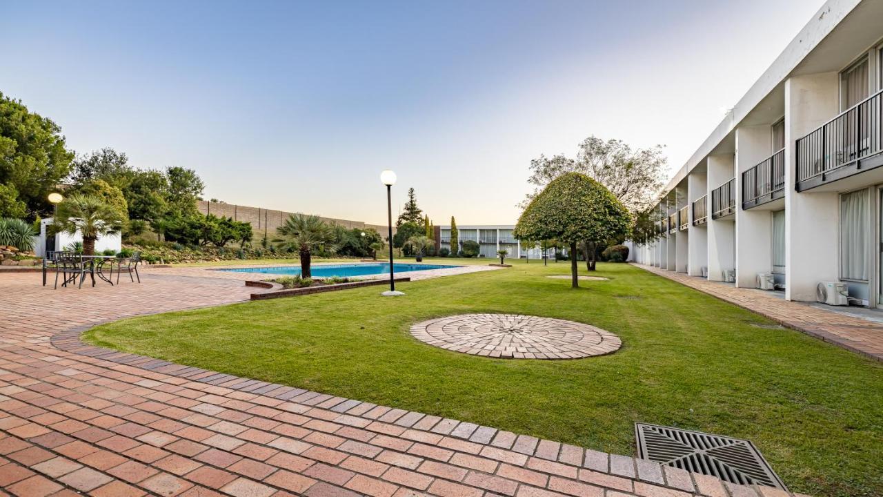 African Sky Harrismith Inn Ngoại thất bức ảnh